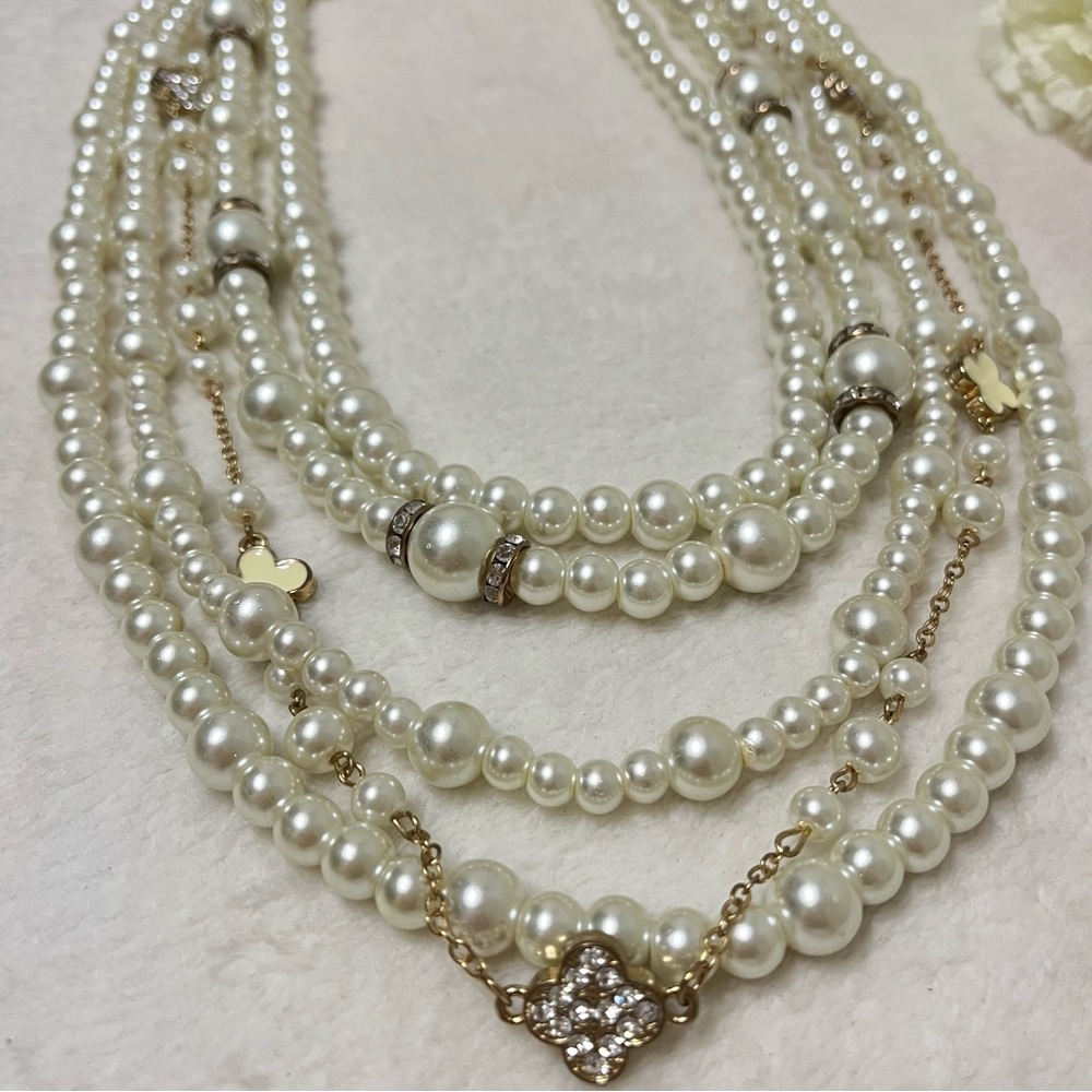 Vintage Multi-strand Layered Pearl & Crystals Statement Necklace W/Clover Charms - Picture 7 of 13